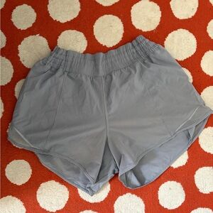 Lululemon Hotty Hot Short 2.5”